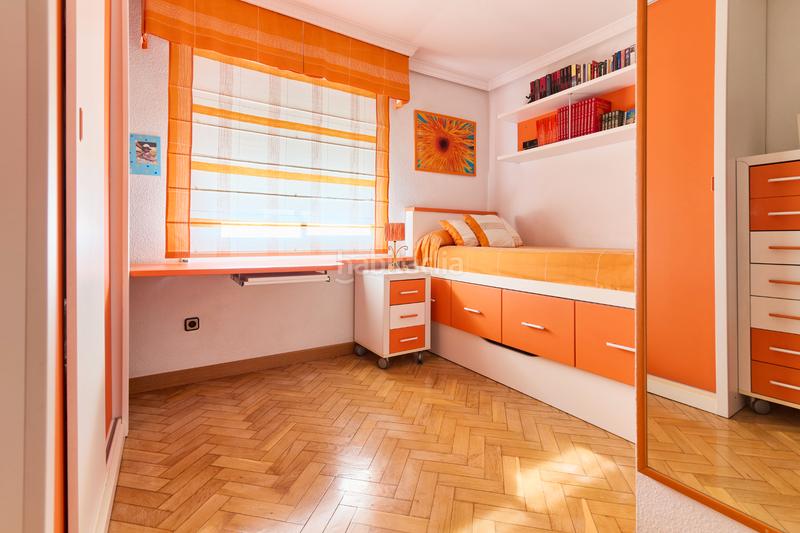 Foto 7f72ab49-0ec5-492c-bf48-cdb39c2a79ea. Piso  en venta en calle pedro rubin de celis en Pinto