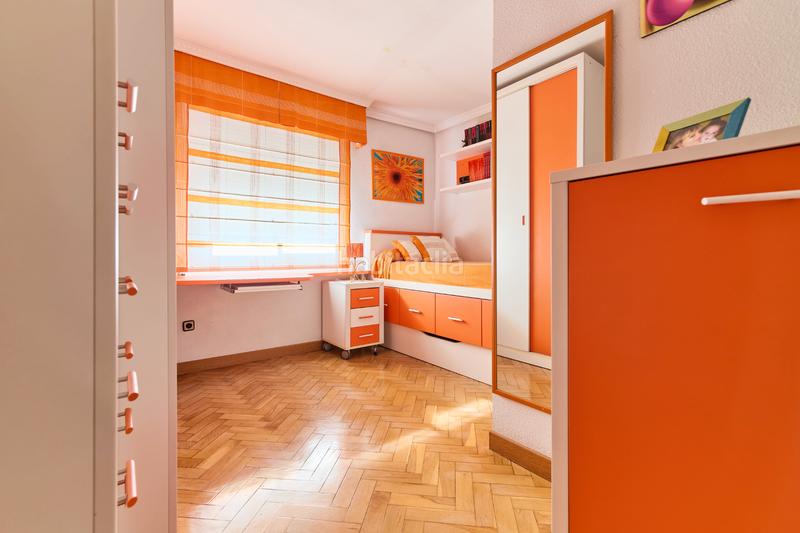 Foto 8587e8bc-9c06-4e9f-bf26-37477e95f666. Piso  en venta en calle pedro rubin de celis en Pinto