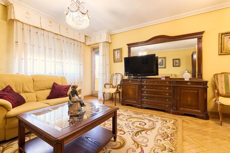 Foto 865b6c94-b9da-4619-a3d7-c6ff8a8aa540. Piso  en venta en calle pedro rubin de celis en Pinto