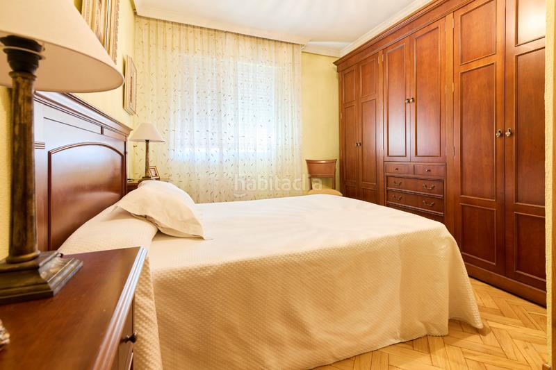 Foto a8cd60eb-4f52-4d0b-8816-c33e16b4f84c. Piso  en venta en calle pedro rubin de celis en Pinto