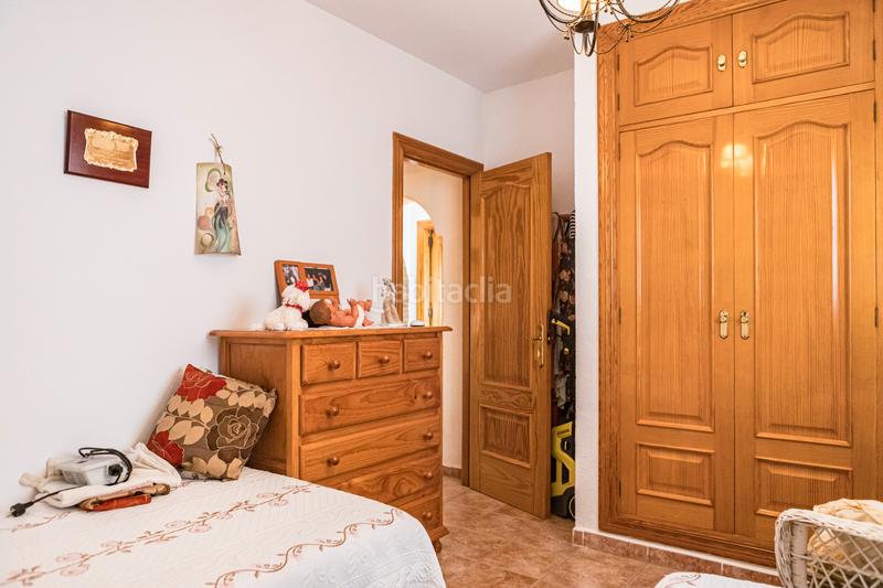 Foto 328b76e8-e93c-4444-871b-286705c891b5. Pis amb xemeneia calefacció aparcament piscina a Periana