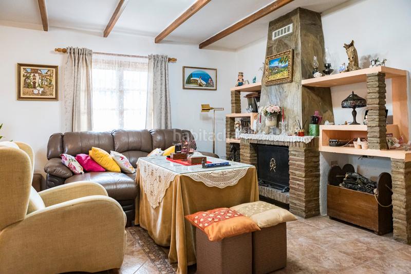 Foto 37c02870-38d7-49fd-aa56-25f415287c25. Pis amb xemeneia calefacció aparcament piscina a Periana