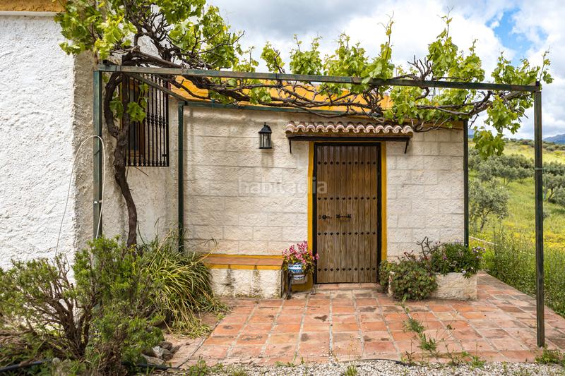 Foto 8e3bd249-c5e7-45e6-afb6-7b58f68809b2. Pis amb xemeneia calefacció aparcament piscina a Periana