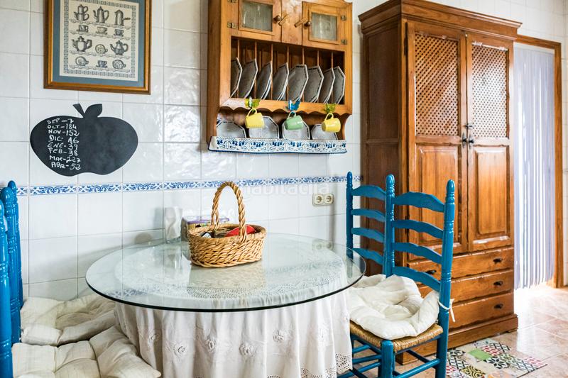 Foto 8f92687a-74e1-4bec-ba08-042c9c6c1e99. Pis amb xemeneia calefacció aparcament piscina a Periana