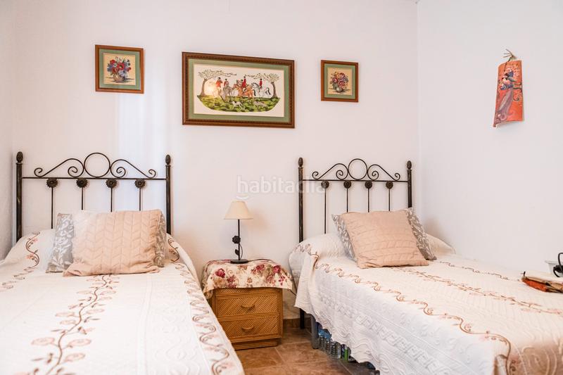 Foto 92d66ab4-904a-4f8e-856e-ee4901f2b524. Pis amb xemeneia calefacció aparcament piscina a Periana