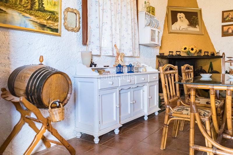 Foto 9b4f4221-aae6-4a4f-bbd4-3087bcc2c99d. Pis amb xemeneia calefacció aparcament piscina a Periana