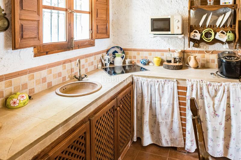 Foto c947e0fa-c776-4ba3-bc6b-327933f7cd51. Pis amb xemeneia calefacció aparcament piscina a Periana