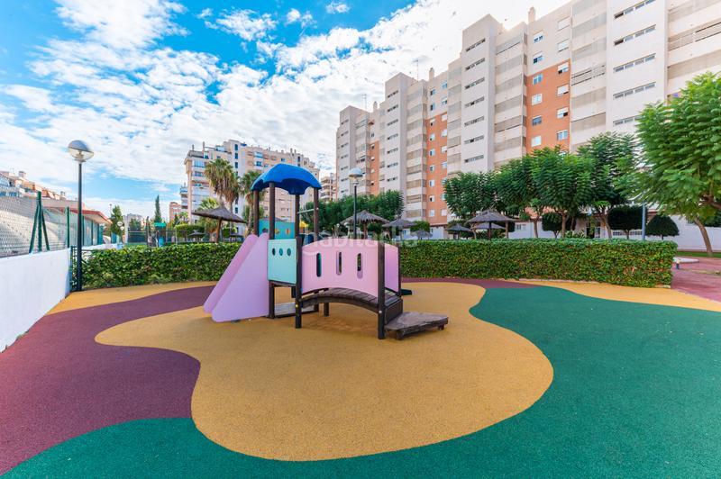 Foto b7f82c93-2271-4a48-ab4b-ad287f030668. Piso  en venta en calle maruja pastor en Playa de San Juan Alicante