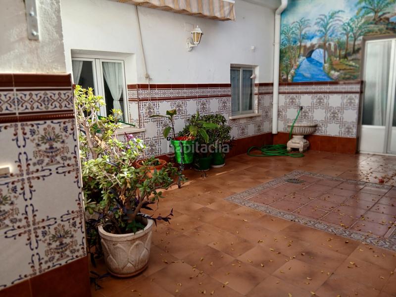 Foto 467c927a-d759-4f5a-aa34-f211fa81b687. House with parking in Tomelloso