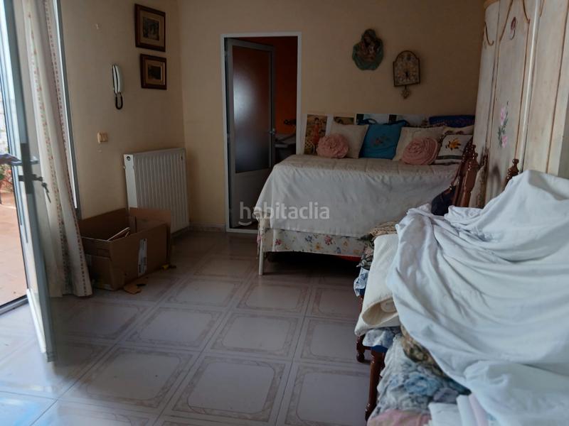 Foto f2365600-6958-4a76-9d59-d85a2efee636. House with parking in Tomelloso