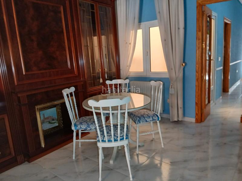 Foto f5b3060b-e5cf-4ae6-8034-0f7813d491bd. House with parking in Tomelloso