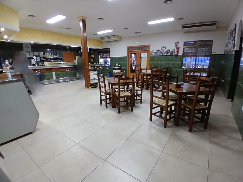 Foto f68c99c6-be06-41e2-ae2e-47e49272dcfd. Local comercial amb calefacció a Argamasilla de Alba