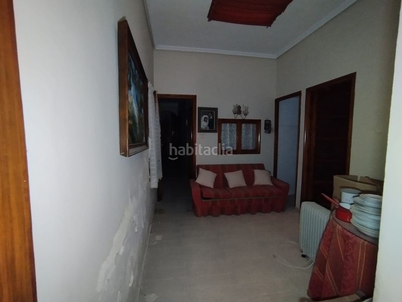 Foto aecc6e77-f940-4363-933e-4d33ba095665. Casa pareada en Tomelloso