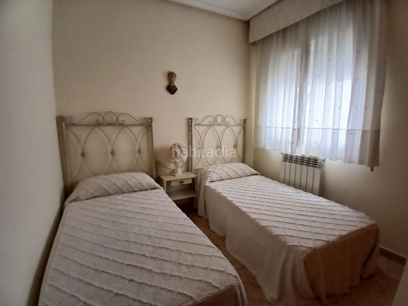 Foto 07a983d0-32c1-4e72-a66f-1497a07e7f5b. Casa adossada amb aparcament a Tomelloso