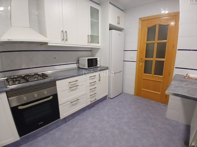 Foto 198ce9ca-e5b8-4553-9975-6cf29aa3372b. Casa adossada amb aparcament a Tomelloso