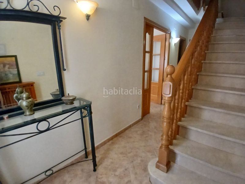 Foto 273cecec-bc5a-48e9-897d-fb75dbc0ff9e. Casa adossada amb aparcament a Tomelloso