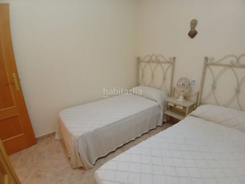 Foto c274b797-957b-49e6-85f4-bf0f56939ac5. Casa adossada amb aparcament a Tomelloso