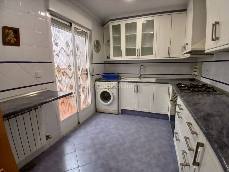 Foto dc0896fe-6e4e-465d-acc7-7e2a7b8c06ed. Casa adossada amb aparcament a Tomelloso