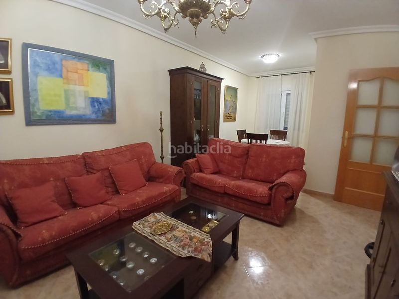 Foto e1e84a0e-ca6d-4ae0-be3e-3c9b3728a5ef. Casa adossada amb aparcament a Tomelloso