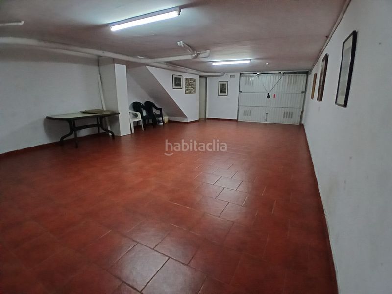 Foto f1a90276-bf5d-4262-9c36-dbf5a5723048. Casa adossada amb aparcament a Tomelloso