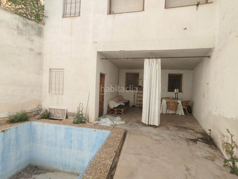 Foto 9c9d0dc3-0ef0-4994-9b66-519a13291ef3. Casa amb calefacció aparcament piscina a Tomelloso