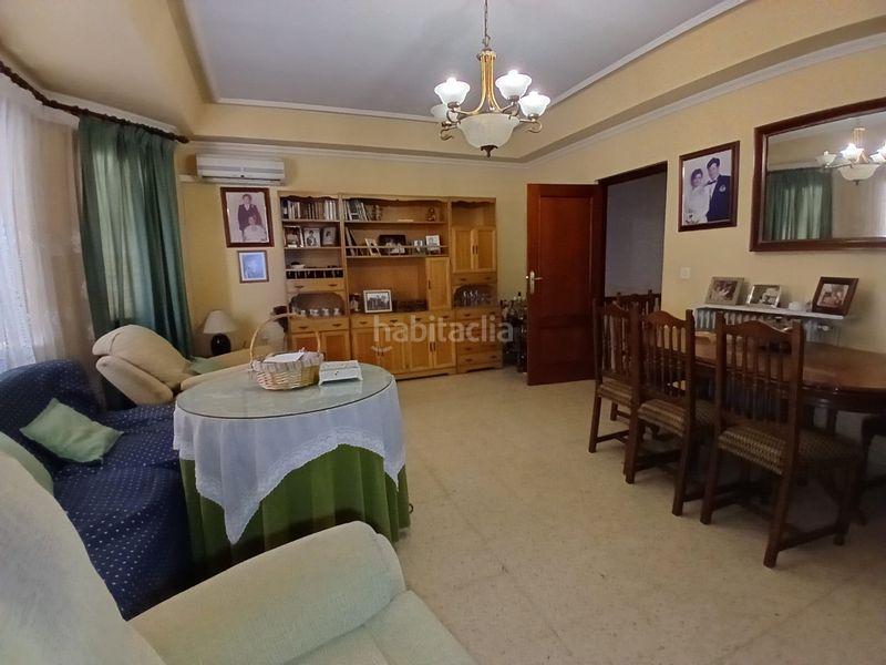 Foto cbcab4d5-5113-40fe-9ae7-9d6b90ebefff. Casa amb aparcament a Tomelloso