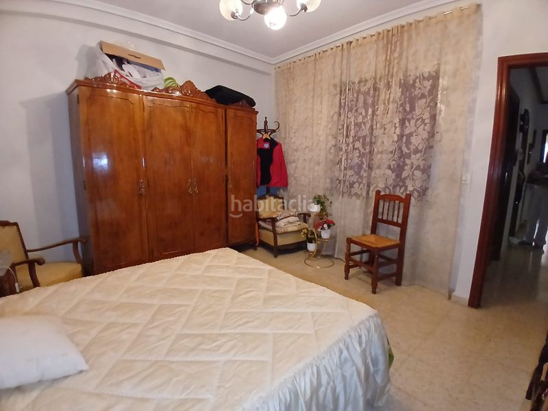 Foto d997234d-fd7b-4d43-9eda-8ff99058e338. Casa amb aparcament a Tomelloso