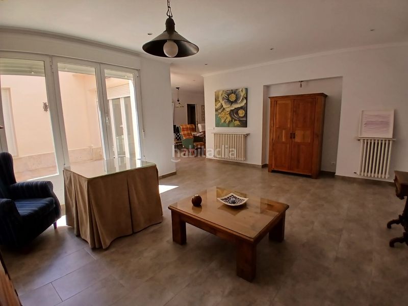 Foto 2eeaa5bd-891c-47d5-9c6b-803c8601b3df. Casa amb aparcament a Tomelloso