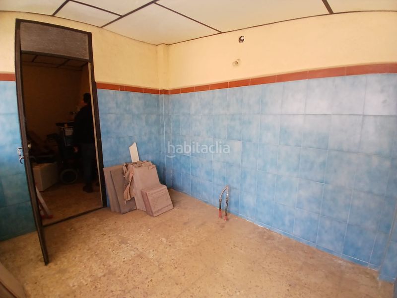 Foto 7b90f241-647c-4150-95ac-95b7e51548f8. Casa amb aparcament a Tomelloso