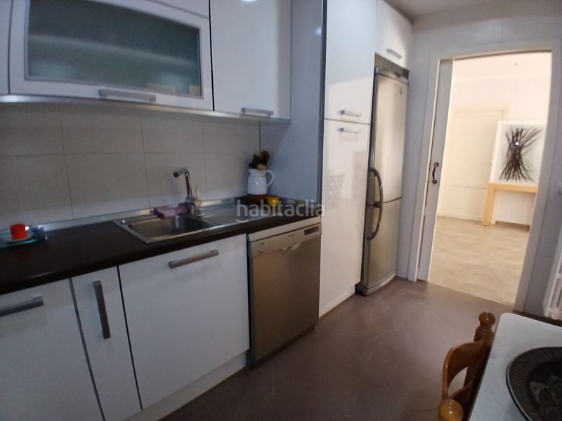 Foto b8ecbac2-bccd-456e-83b9-7802522c84dd. Casa amb aparcament a Tomelloso