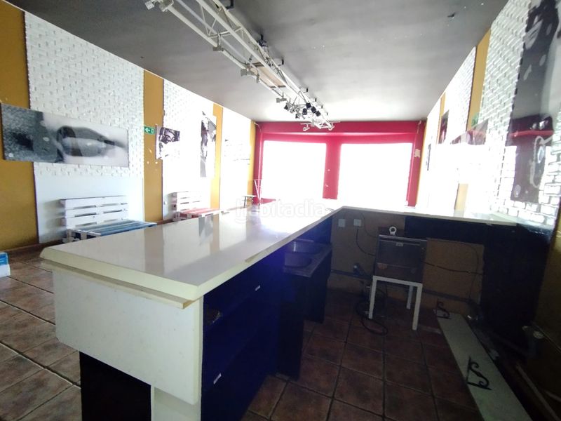 Foto c3dbd899-3860-4cbe-a754-30a1e01d35d9. Locale commerciale con riscaldamento in Tomelloso
