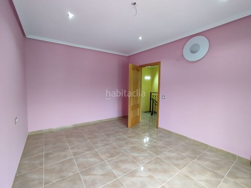 Foto 76c854ff-46c8-48bb-8236-3d6d849d764e. Casa adossada amb aparcament a Tomelloso