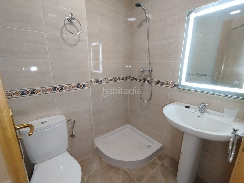 Foto 825e11a6-67a6-431c-b1a9-99f3f97ee4bd. Casa adossada amb aparcament a Tomelloso