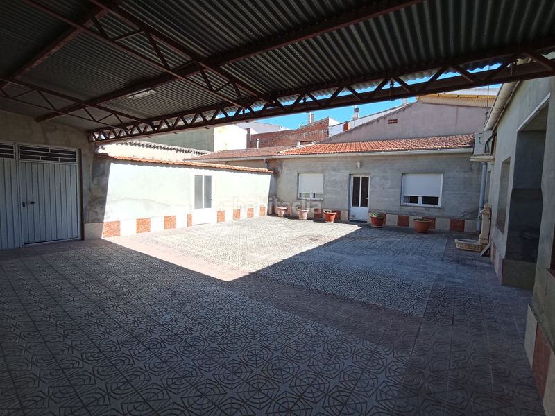 Foto c7cd8475-f092-48f7-9b2b-fe641244204c. Casa amb calefacció aparcament a Tomelloso