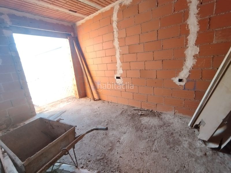 Foto 9d03afa8-f0f2-4e33-83bd-a87335a02912. Casa adossada amb aparcament a Tomelloso