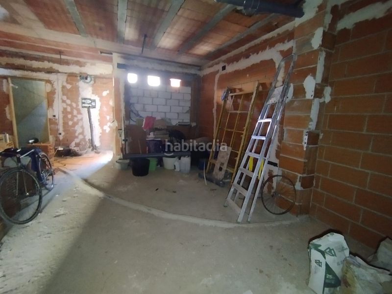 Foto d9357f95-d121-4c58-a81f-b02858edb017. Casa adossada amb aparcament a Tomelloso