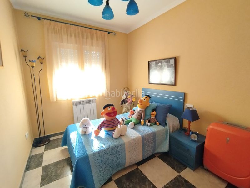Foto 60c9c6e3-ce84-4135-9e5a-0bea2199ef66. Casa adossada amb calefacció aparcament a Tomelloso