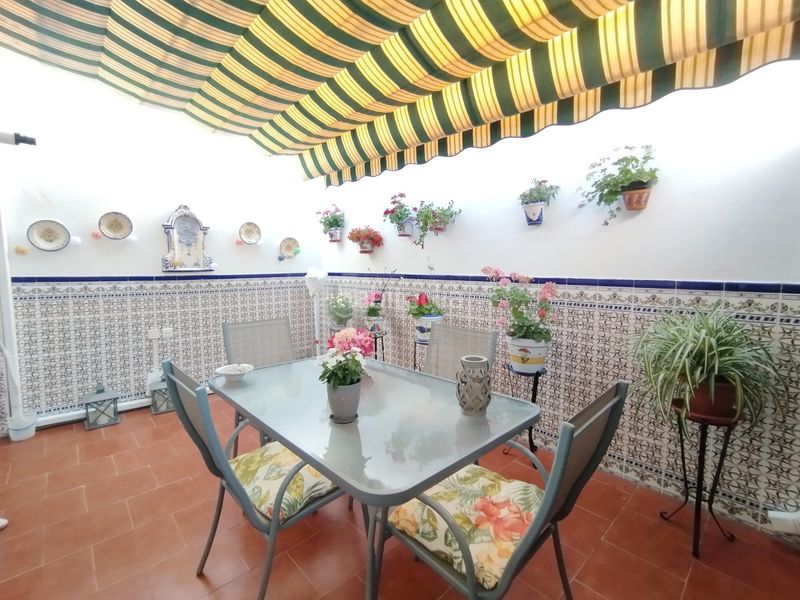 Foto 9764128f-9903-4fba-bc90-f83d385f17de. Casa adossada amb calefacció aparcament a Tomelloso