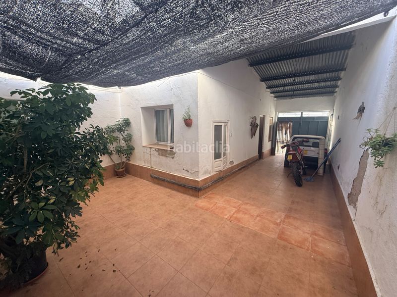 Foto 49c7c7ea-8d09-49a1-a56c-3b7791e0e69e. Casa amb aparcament a Tomelloso