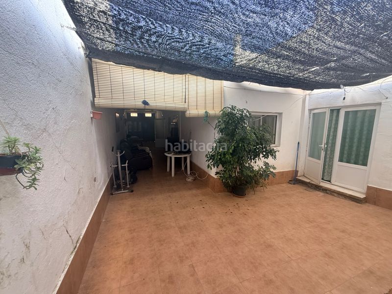 Foto a7c4764c-01d5-48c8-b4ec-ed9340eb7e20. Casa amb aparcament a Tomelloso