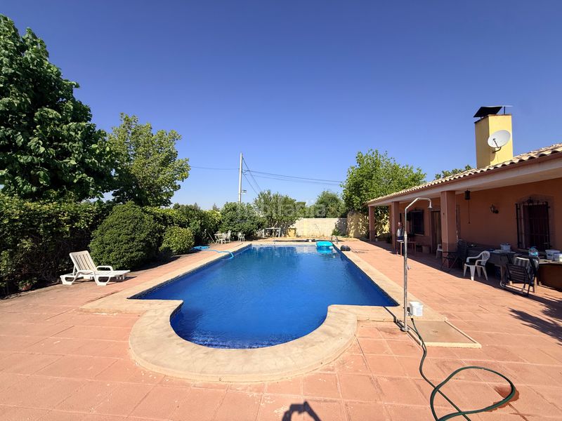 Foto 53c26827-351e-4d39-ac0c-8bbbd7cb42a7. Masia amb aparcament piscina a Tomelloso
