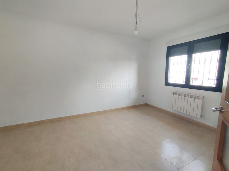 Foto 1a149797-cd32-4e81-bfa9-df8d7d74577f. Casa adossada amb aparcament a Tomelloso