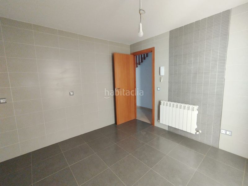 Foto 52ed3f31-32de-4b88-a1fd-3137faed8e84. Casa adossada amb aparcament a Tomelloso