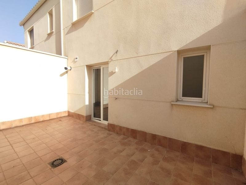 Foto 7c8d32ea-866b-4429-aeba-d627d7bbef24. Casa adossada amb aparcament a Tomelloso