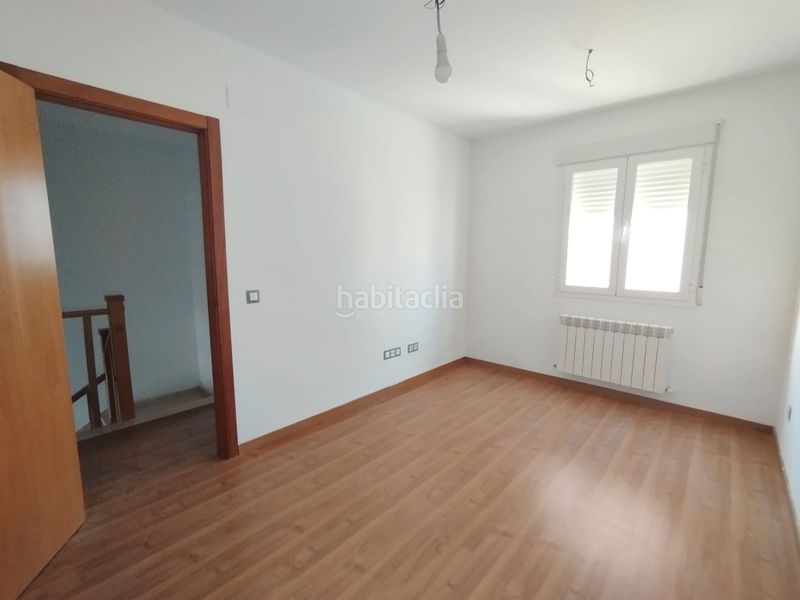 Foto d47d1a43-6c0d-4ca0-b862-65aa2adba27a. Casa adossada amb aparcament a Tomelloso