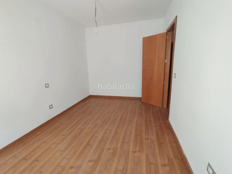 Foto d50f5ea1-8235-4daf-90fd-960fa902b6d3. Casa adossada amb aparcament a Tomelloso