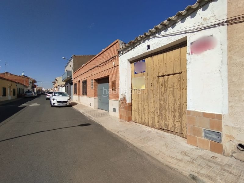 Foto 0b4b2c96-0ae2-4f1c-9407-440570cc6a70. Casa aparellada a Tomelloso