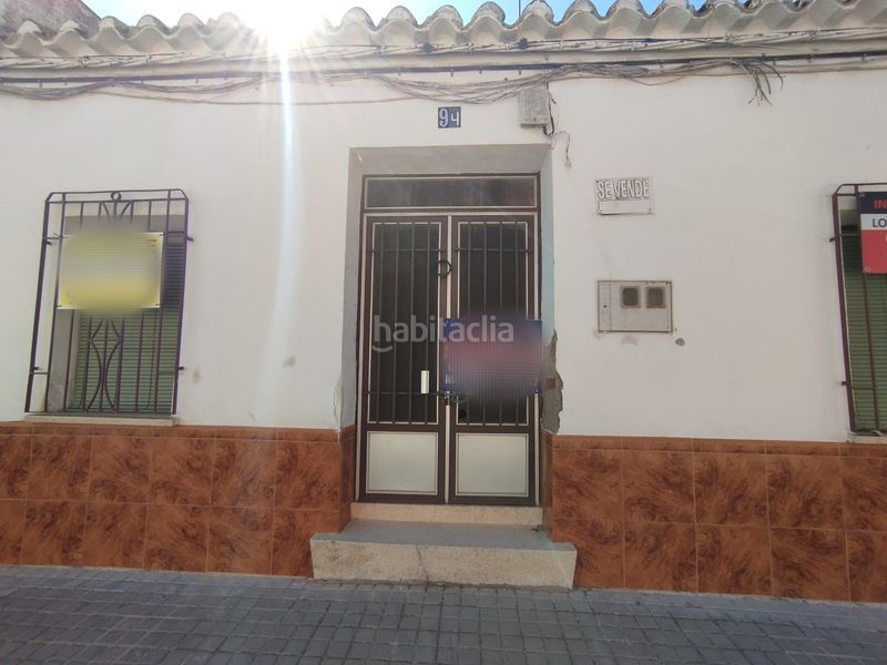 Foto dbc1b044-cd54-4b42-860b-2567ab6f7f52. Casa aparellada a Tomelloso