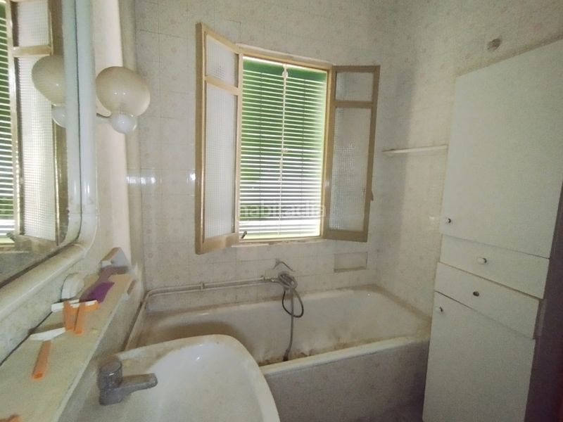 Foto d02b7bed-c539-4619-aef9-3d4ad508a04d. Casa amb aparcament a Tomelloso