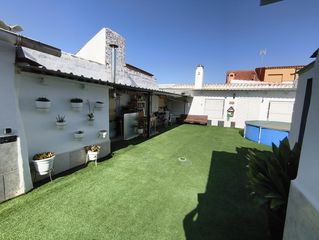 Casa  Calle espronceda. Casa de planta baja completamente reformada
